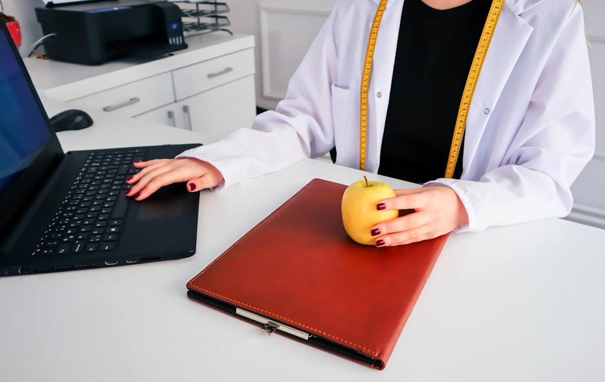 Nutritionist consultation for food allergy management